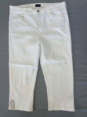 NYDJ Lift/Tuck 'Crop' Stretch Denim Jeans. White, Women's Size 14. EUC!!